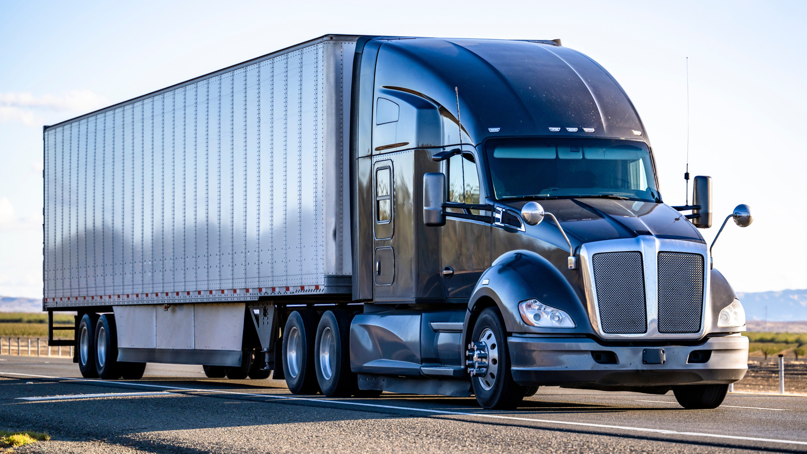 Sanzo Express LLC on the road
